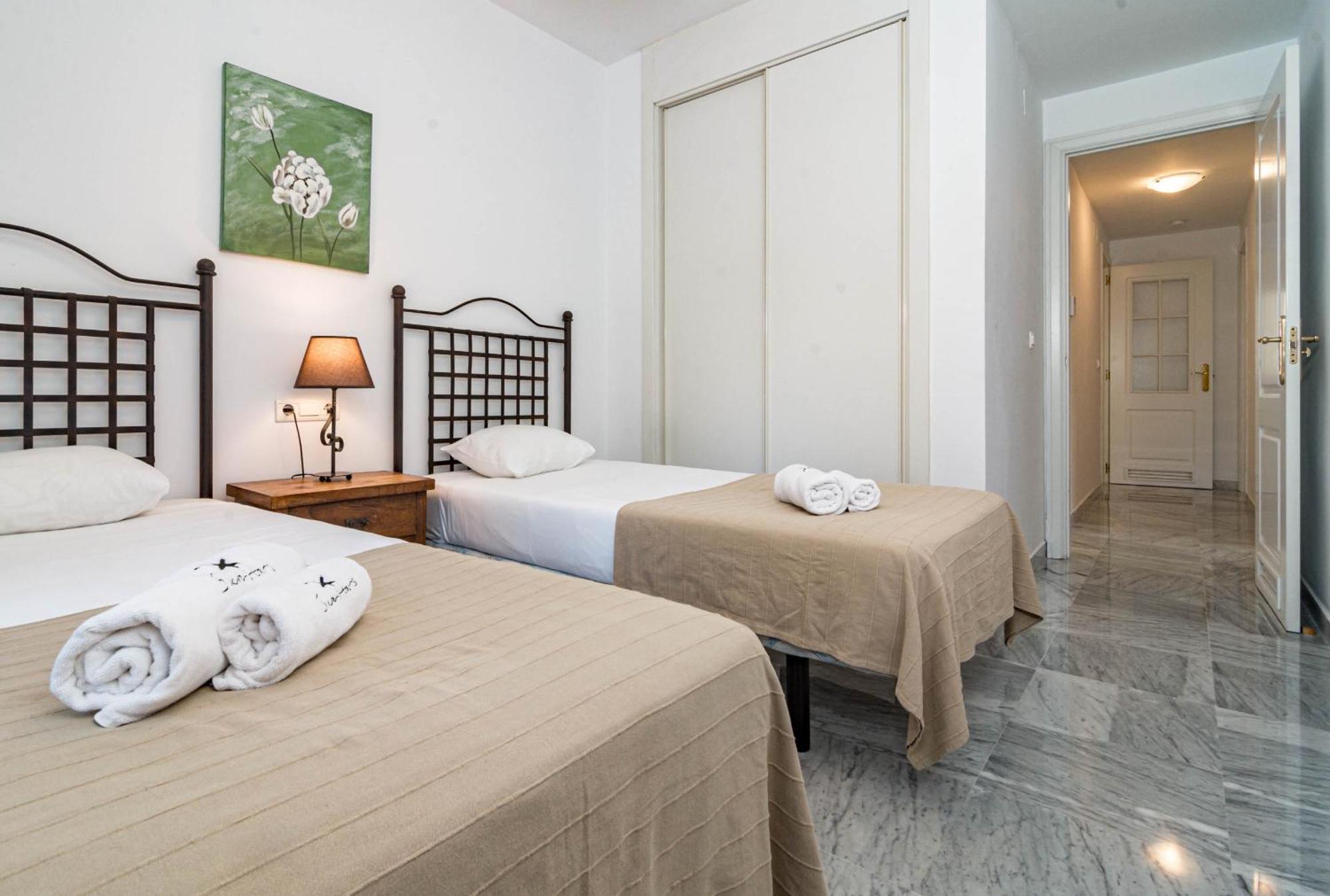 Lovely And Spacious 3-bedroom Apartment, 150m Walk To The Appartement *